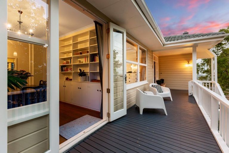 Photo of property in 18 Tui Crescent, Waikanae, 5036