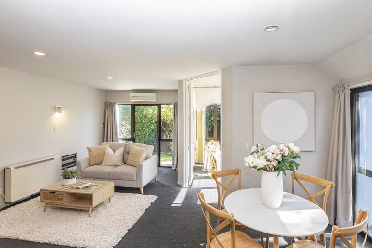 Photo of property in 2/6 Ashfield Place, Ilam, Christchurch, 8041