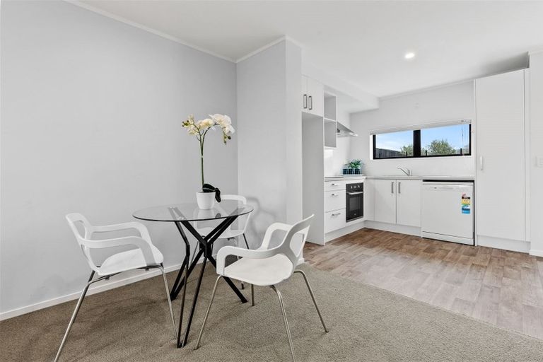 Photo of property in 91 Battalion Drive, Papakura, 2110