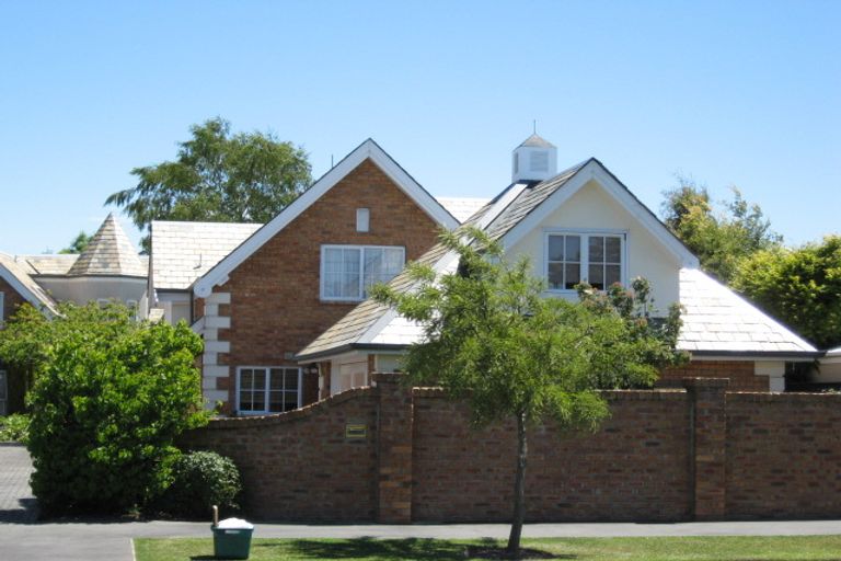 Photo of property in 233b Avonhead Road, Avonhead, Christchurch, 8042