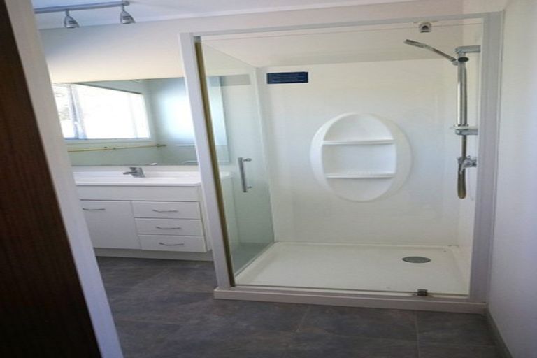 Photo of property in 57 Merriefield Avenue, Forrest Hill, Auckland, 0620