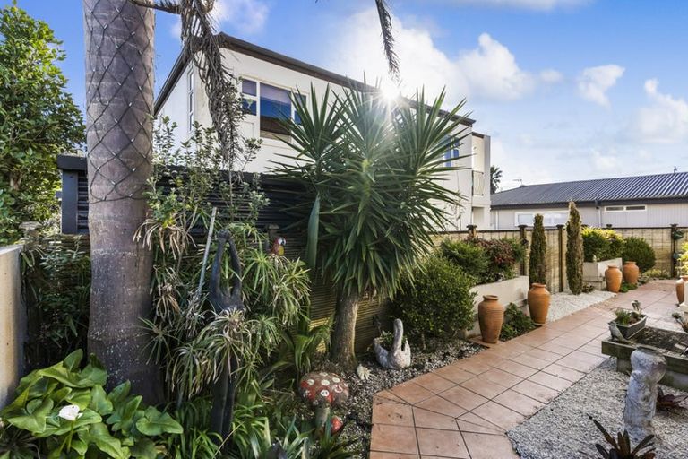 Photo of property in 222 Hibiscus Coast Highway, Orewa, 0931