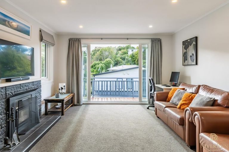 Photo of property in 16 Wilfred Street, Tawa, Wellington, 5028