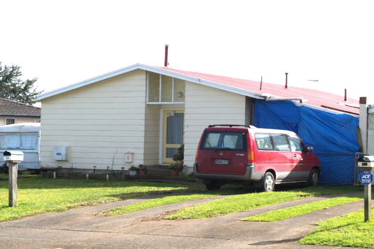 Photo of property in 15 Calthorp Close, Favona, Auckland, 2024