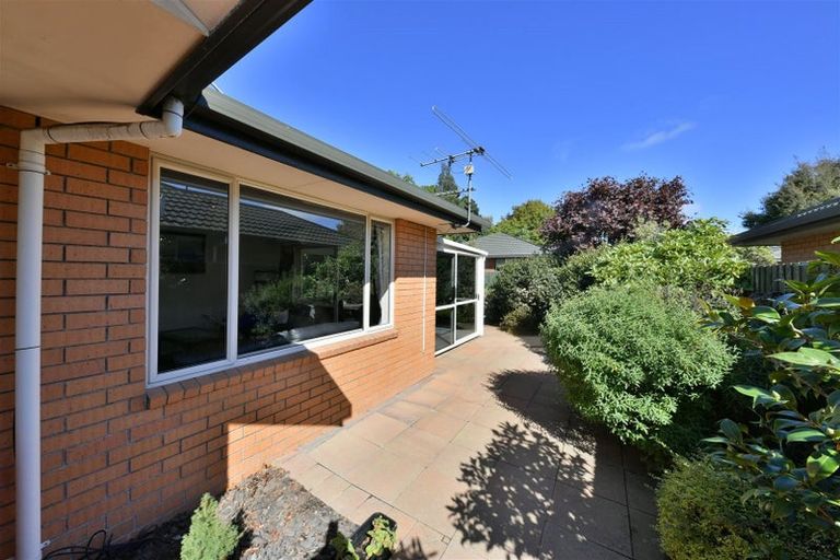 Photo of property in 8 Rustic Lane, Spreydon, Christchurch, 8024