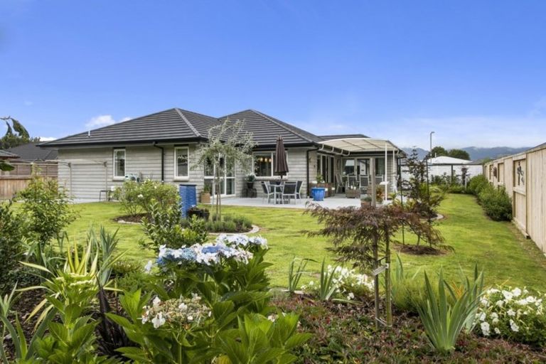 Photo of property in 12 Nolan Place, Katikati, 3129