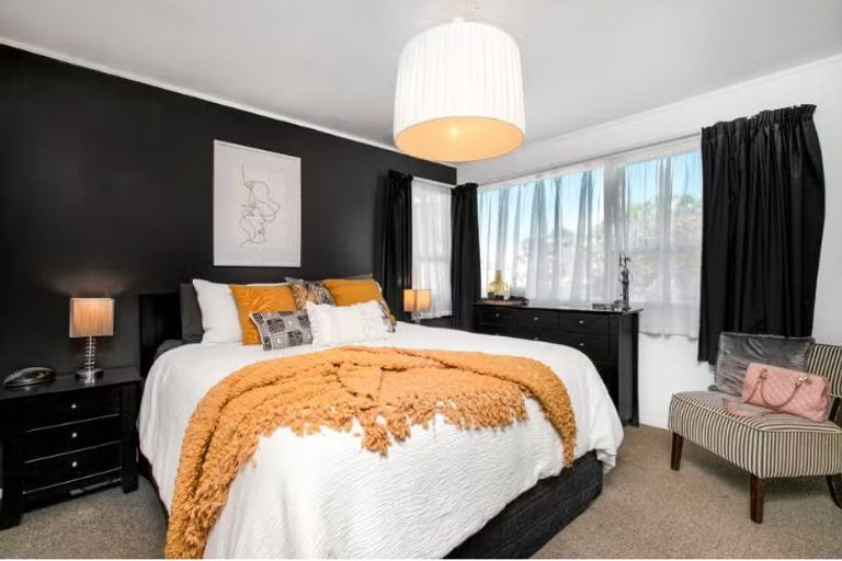 Photo of property in 1/38 Boundary Road, Clover Park, Auckland, 2019