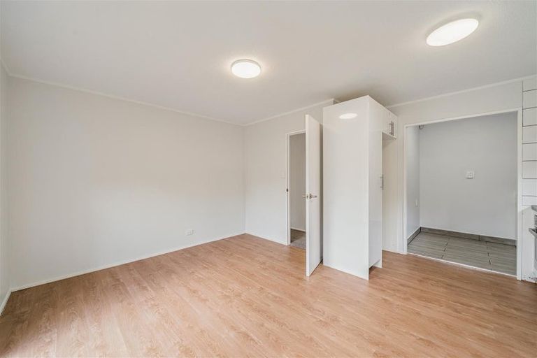Photo of property in 107 South Karori Road, Karori, Wellington, 6012
