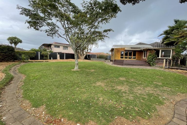 Photo of property in 13 Omana Road, Papatoetoe, Auckland, 2025
