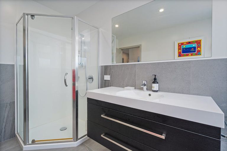 Photo of property in 15 Admiral Drive, Cooks Beach, Whitianga, 3591