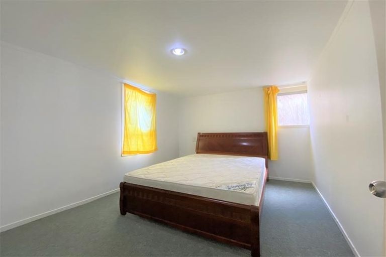 Photo of property in 12 Boundary Road, Clover Park, Auckland, 2019