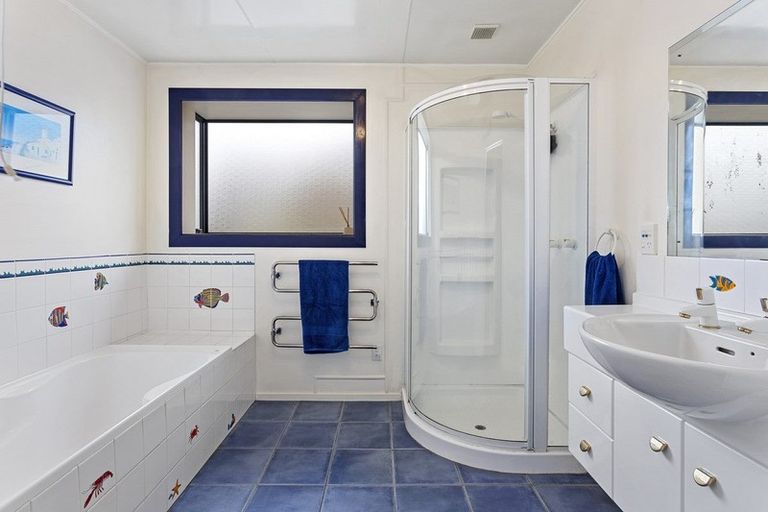 Photo of property in 15 Woodglen Drive, Woodend, 7610