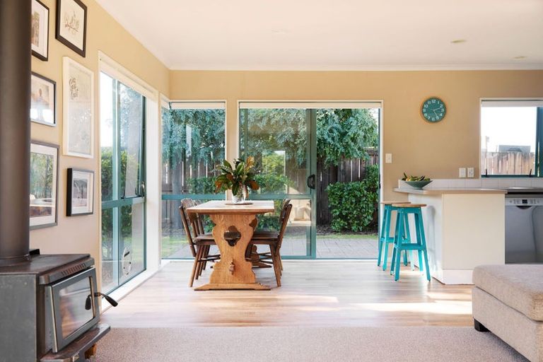Photo of property in 93 Romana Crescent, Papamoa Beach, Papamoa, 3118