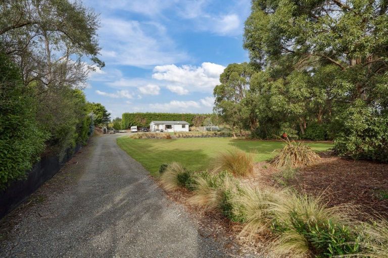 Photo of property in 137 Dunns Road, Otatara, Invercargill, 9879