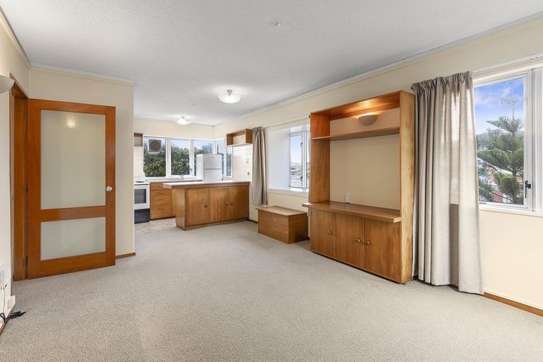Photo of property in Iona Towers, 402/140 Abel Smith Street, Te Aro, Wellington, 6011