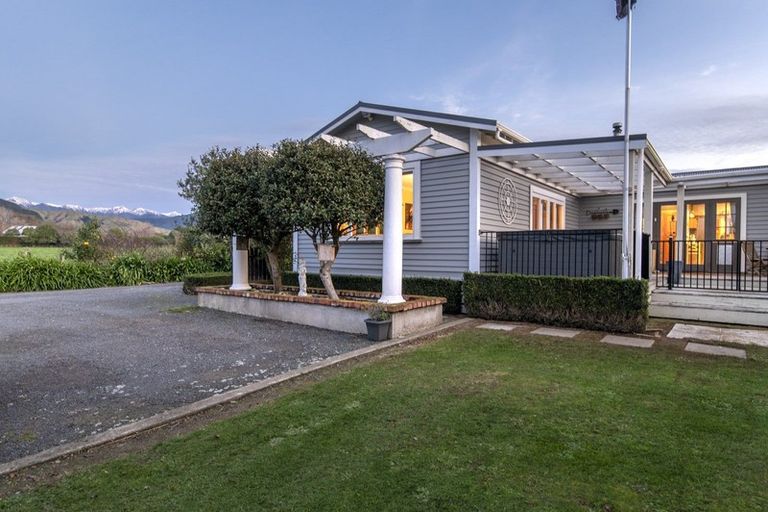 Photo of property in 1070 Queen Street East, Levin, 5510