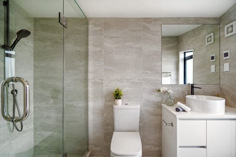 Photo of property in 3 Tapatai Place, Castor Bay, 0620