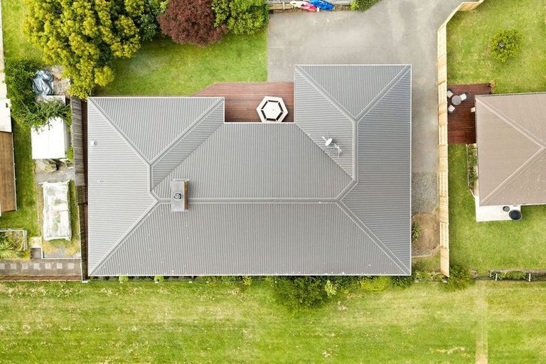 Photo of property in 44 Butterworth Crescent, Papamoa Beach, Papamoa, 3118