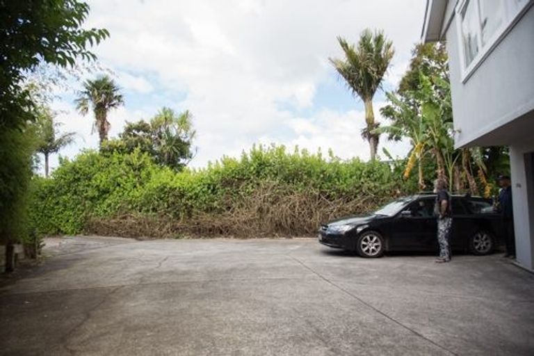 Photo of property in 194a Queen Street, Northcote Point, Auckland, 0627
