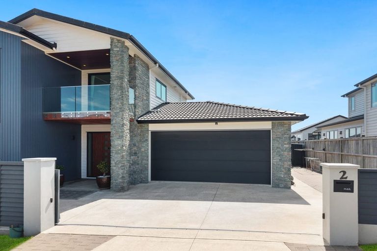 Photo of property in 2 Drumnaconagher Road, Flat Bush, Auckland, 2019