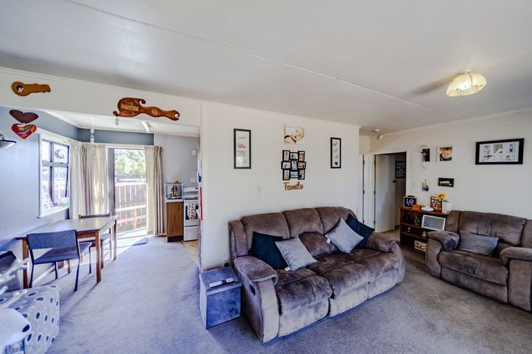 Photo of property in 18 Montgomery Street, Waipukurau, 4200