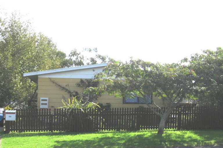 Photo of property in 59 Hindmarsh Street, Henderson, Auckland, 0612