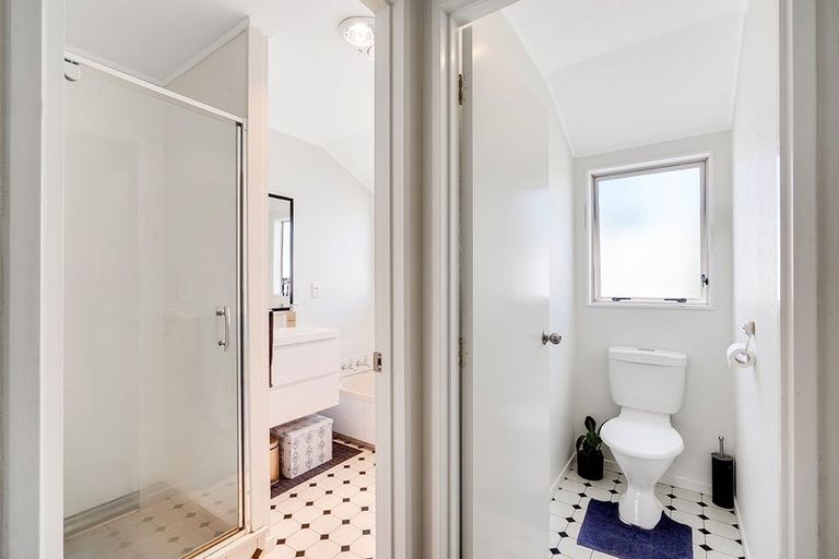 Photo of property in 21 Caulfield Place, Nawton, Hamilton, 3200