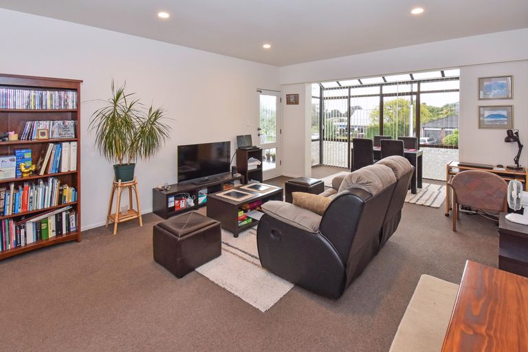 Photo of property in 8/13 Hill Road, Hillpark, Auckland, 2102