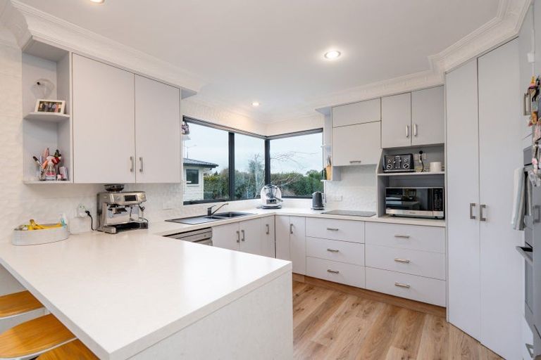 Photo of property in 712 Queens Drive, Waikiwi, Invercargill, 9810