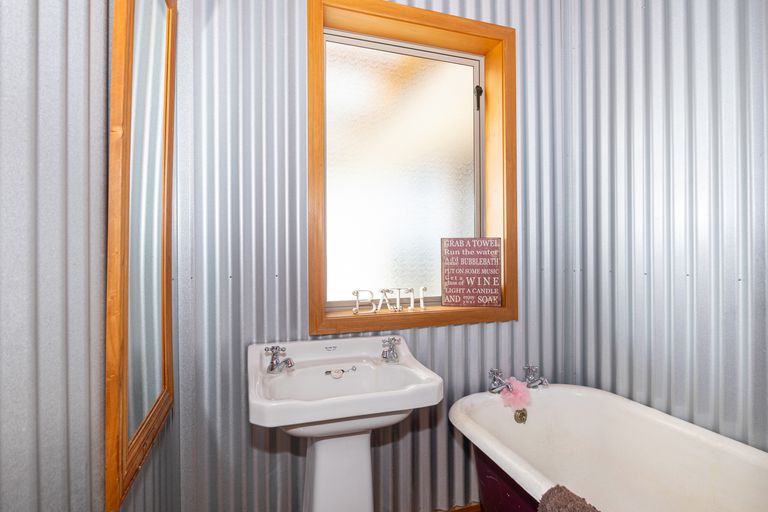 Photo of property in 8 Mowbray Street, Watlington, Timaru, 7910