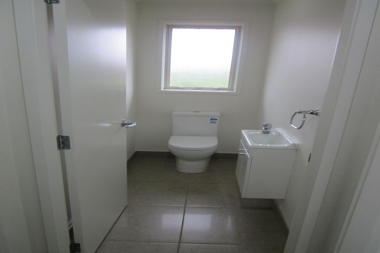 Photo of property in 31 Plescher Crescent, Leamington, Cambridge, 3432