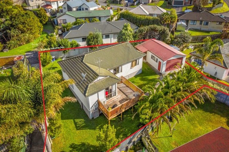 Photo of property in 22 Broadfield Street, Massey, Auckland, 0614