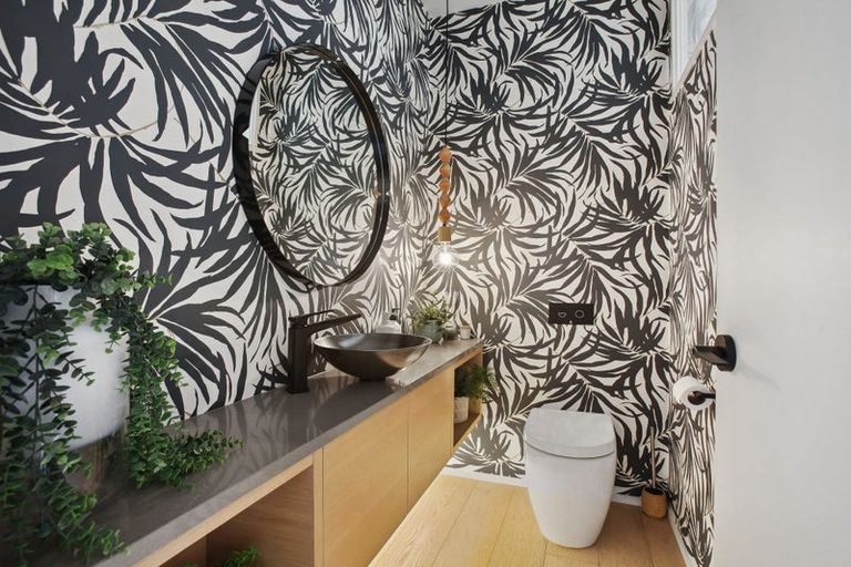 Photo of property in 162a Clovelly Road, Bucklands Beach, Auckland, 2012