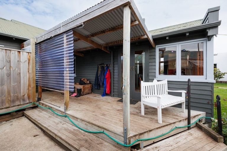 Photo of property in 42 Harris Street, Marton, 4710