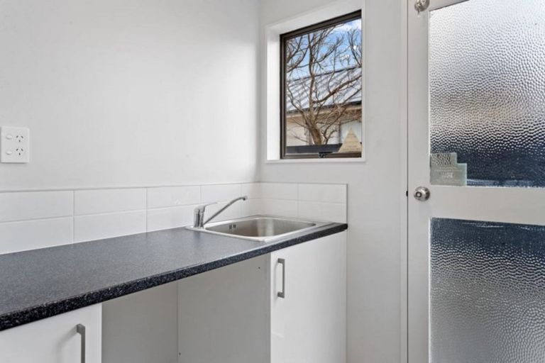 Photo of property in 1/91 Beachville Road, Redcliffs, Christchurch, 8081