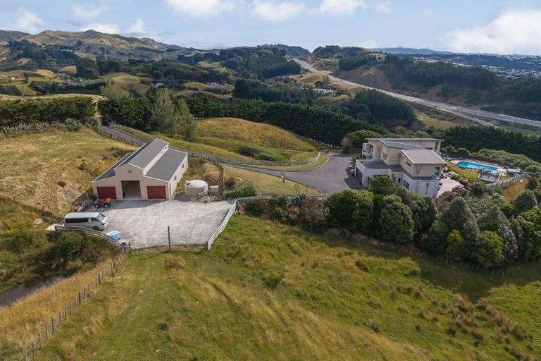 Photo of property in 75b Paremata Haywards Road, Pauatahanui, Porirua, 5381