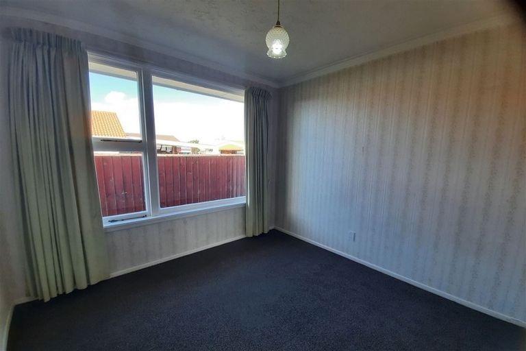 Photo of property in 147 Yaldhurst Road, Sockburn, Christchurch, 8042