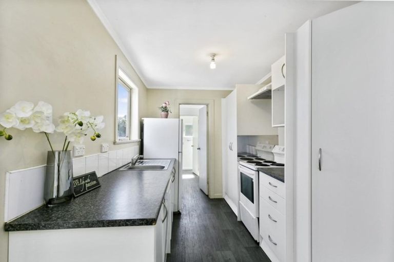 Photo of property in 2 Luxford Street, Berhampore, Wellington, 6023