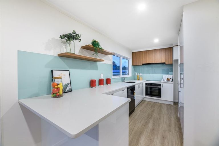 Photo of property in 3/42 Pomaria Road, Henderson, Auckland, 0610