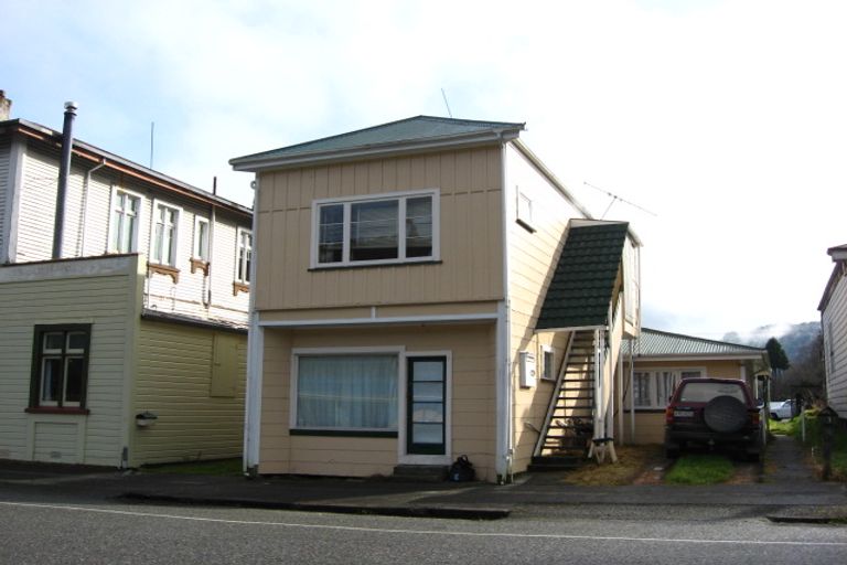 Photo of property in 26 Broadway, Reefton, 7830