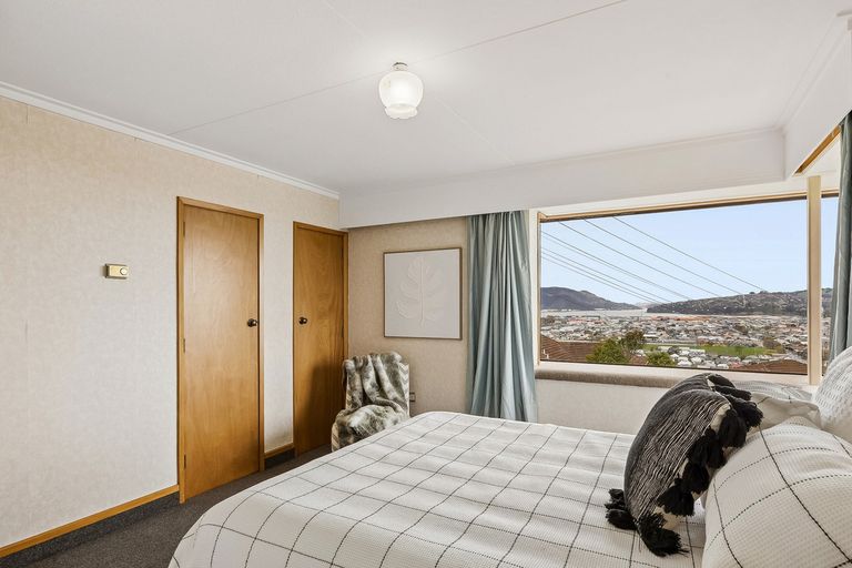 Photo of property in 32 Bangor Terrace, Kew, Dunedin, 9012