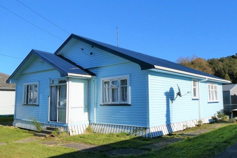 Photo of property in 48 Oxford Street, Taylorville, Greymouth, 7805