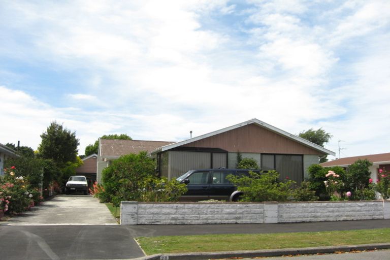 Photo of property in 28 Eglinton Street, Avondale, Christchurch, 8061