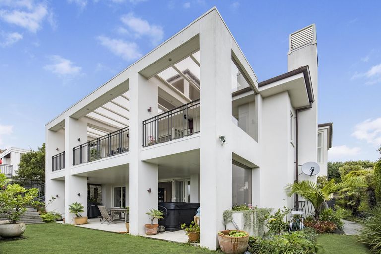 Photo of property in 29 Evelyn Road, Cockle Bay, Auckland, 2014