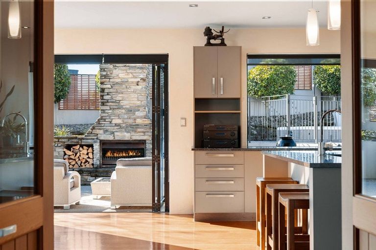 Photo of property in 50 Forest Heights, Wanaka, 9305