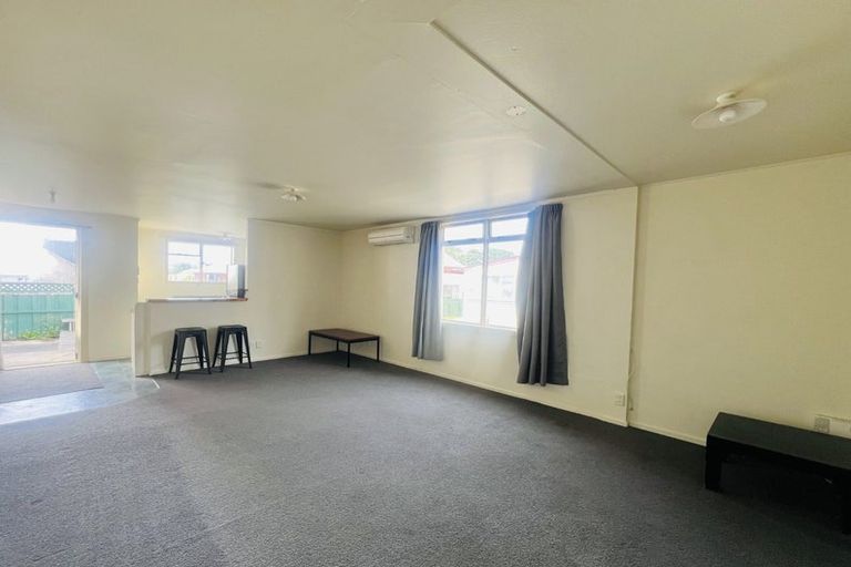 Photo of property in 8 Titan Street, North Dunedin, Dunedin, 9016