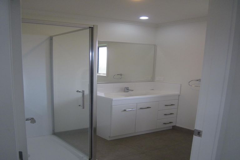 Photo of property in 31 Plescher Crescent, Leamington, Cambridge, 3432