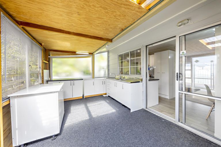 Photo of property in 3/63 Kenderdine Road, Papatoetoe, Auckland, 2025