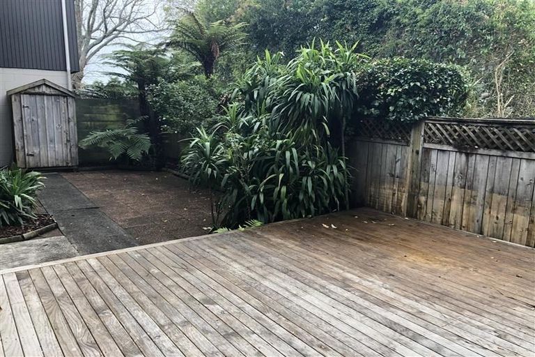 Photo of property in 2/50a Taharoto Road, Takapuna, Auckland, 0622