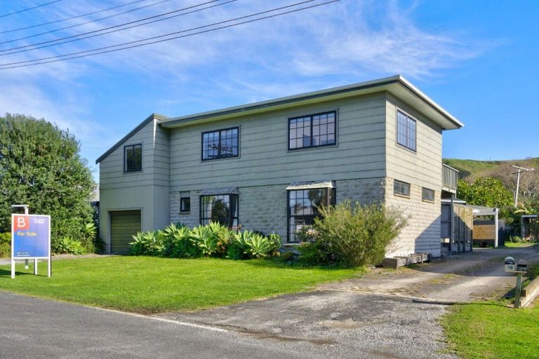 Photo of property in 20 Lysnar Street, Okitu, Gisborne, 4010